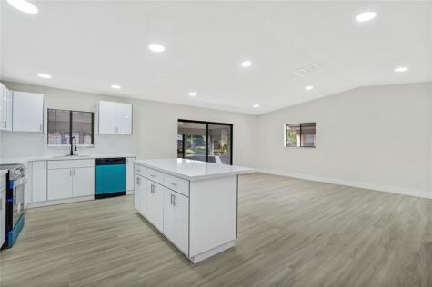 7708 SW 8th Court North Lauderdale FL 33068