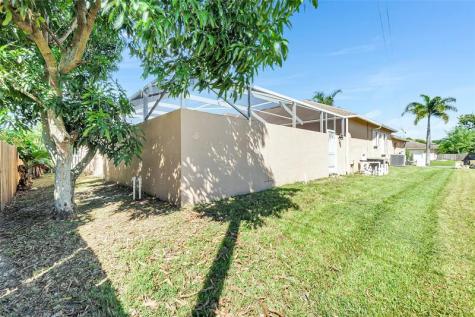 1038 SW Fisherman Avenue Port St Lucie FL 34953