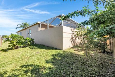 1038 SW Fisherman Avenue Port St Lucie FL 34953