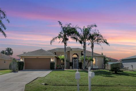 1038 SW Fisherman Avenue Port St Lucie FL 34953
