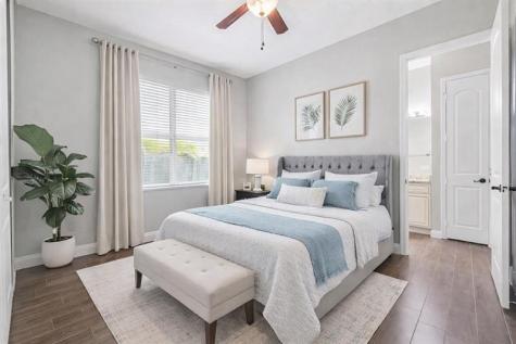 5842 NW Bates Avenue Port St Lucie FL 34986