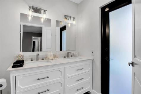 24 Castle Harbor Island Fort Lauderdale FL 33308