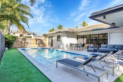 24 Castle Harbor Island Fort Lauderdale FL 33308