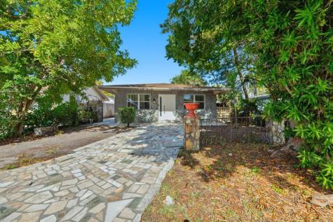 5735 Hayes Street Hollywood FL 33021