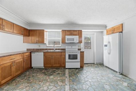 5735 Hayes Street Hollywood FL 33021