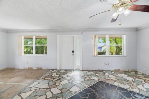 5735 Hayes Street Hollywood FL 33021