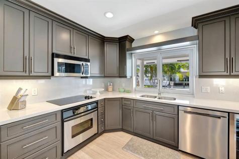 288 S Tradewinds Avenue Lauderdale By The Sea FL 33308
