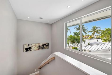 288 S Tradewinds Avenue Lauderdale By The Sea FL 33308