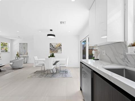 332 NE 29th Street Wilton Manors FL 33334