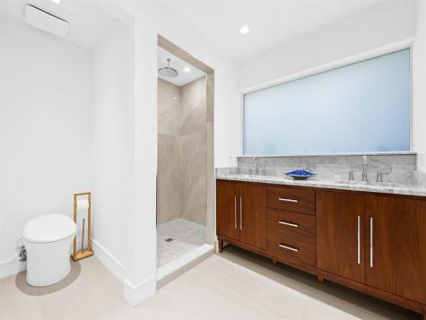 332 NE 29th Street Wilton Manors FL 33334