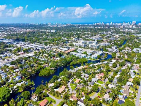 332 NE 29th Street Wilton Manors FL 33334