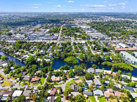 332 NE 29th Street Wilton Manors FL 33334