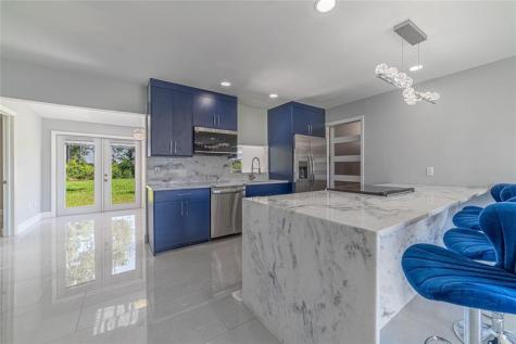 1809 SW Capehart Avenue Port St Lucie FL 34953
