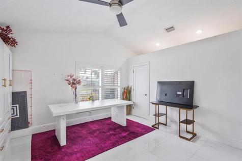 26 Dogwood Circle Boynton Beach FL 33436
