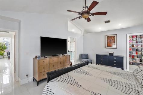 26 Dogwood Circle Boynton Beach FL 33436