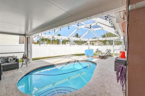 26 Dogwood Circle Boynton Beach FL 33436