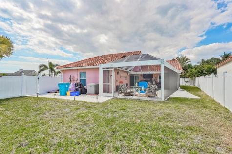 26 Dogwood Circle Boynton Beach FL 33436