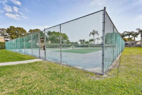26 Dogwood Circle Boynton Beach FL 33436