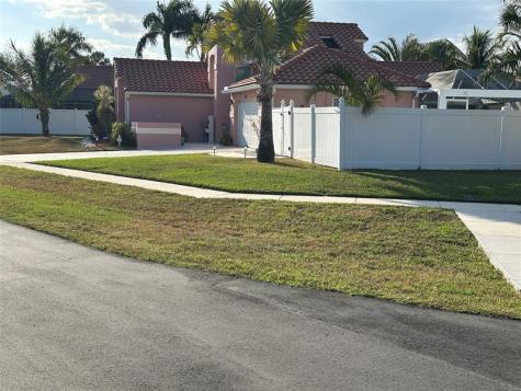 26 Dogwood Circle Boynton Beach FL 33436