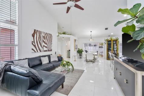 26 Dogwood Circle Boynton Beach FL 33436