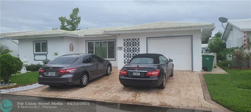 8208 NW 57th Place Tamarac FL 33321