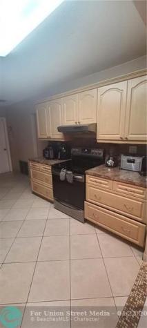 8208 NW 57th Place Tamarac FL 33321