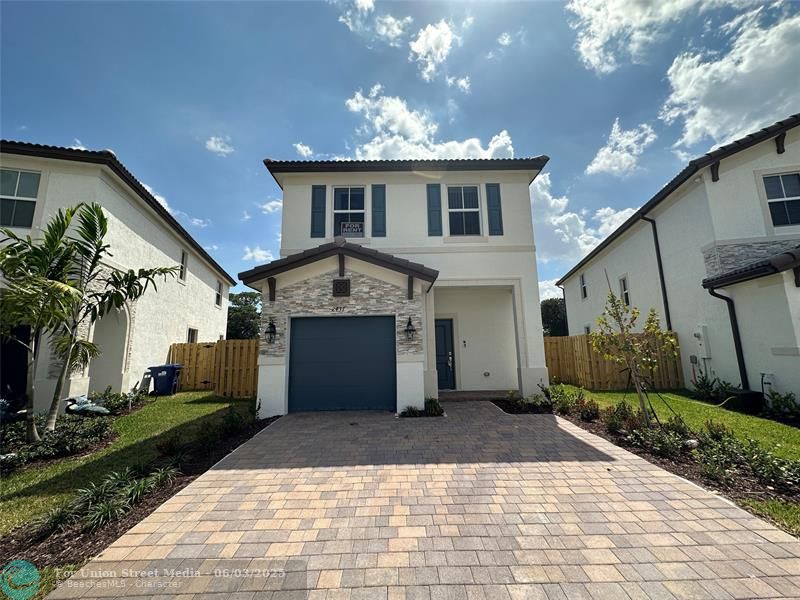 2437 NW 131st Circle Miami FL 33167