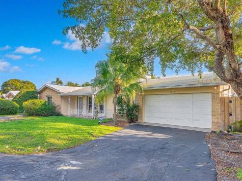 2750 SE 3rd Street Pompano Beach FL 33062