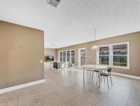 2750 SE 3rd Street Pompano Beach FL 33062