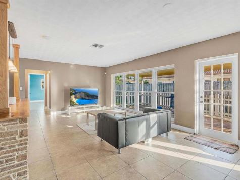 2750 SE 3rd Street Pompano Beach FL 33062