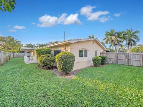 2750 SE 3rd Street Pompano Beach FL 33062