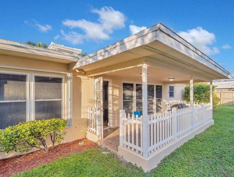 2750 SE 3rd Street Pompano Beach FL 33062