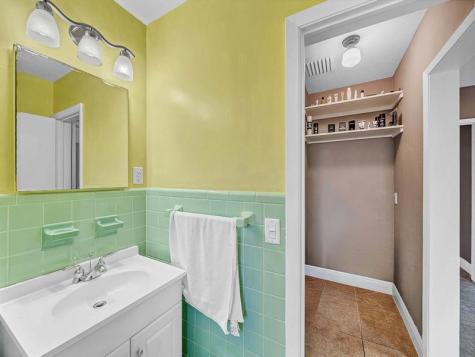 2750 SE 3rd Street Pompano Beach FL 33062