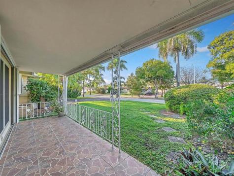 2750 SE 3rd Street Pompano Beach FL 33062