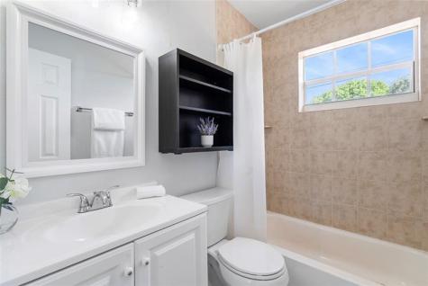 2000 NE 62nd Street Fort Lauderdale FL 33308