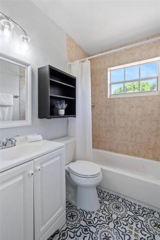 2000 NE 62nd Street Fort Lauderdale FL 33308