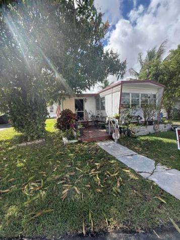 5242 SW 29th Street Davie FL 33314