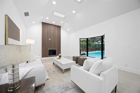 7571 Estrella Circle Boca Raton FL 33433