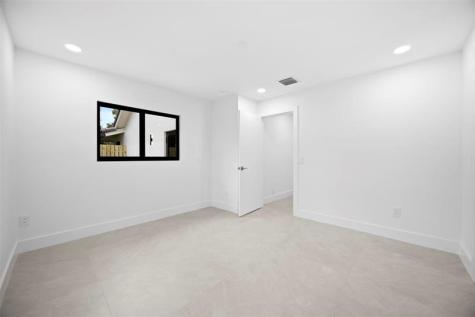 7571 Estrella Circle Boca Raton FL 33433