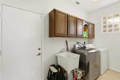 1085 Center Stone Lane Riviera Beach FL 33404