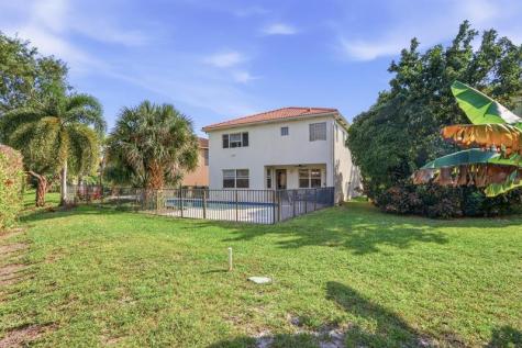 1085 Center Stone Lane Riviera Beach FL 33404