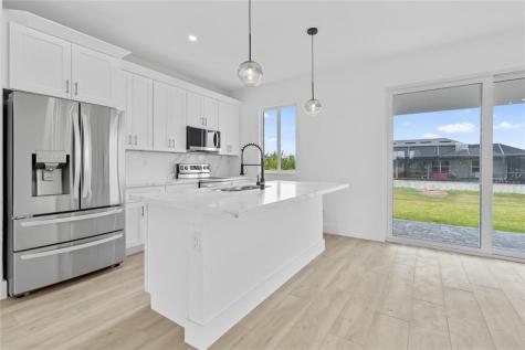 13438 Mcintosh Avenue Port Charlotte FL 33981
