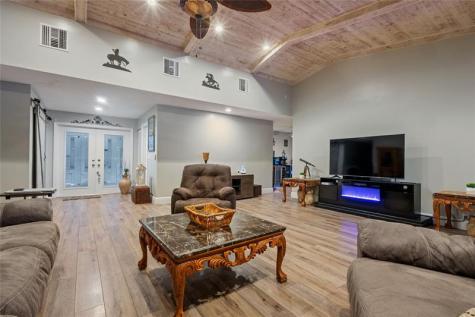 7626 NW 87th Avenue Tamarac FL 33321