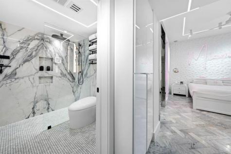 124 11TH Street Miami Beach FL 33139