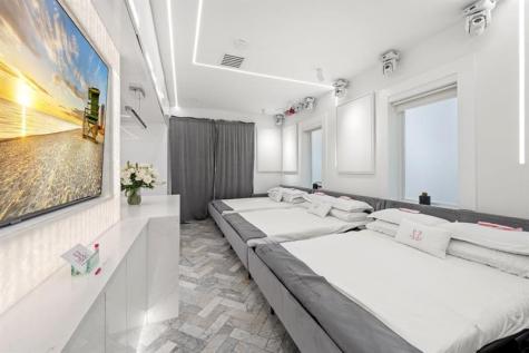 124 11TH Street Miami Beach FL 33139