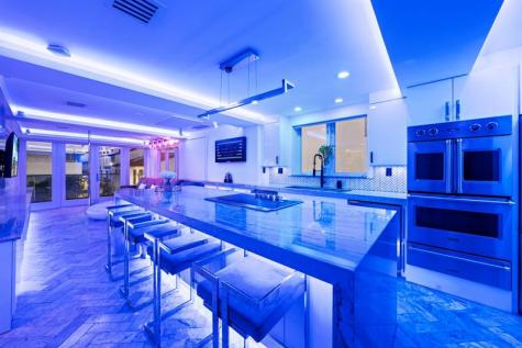 124 11TH Street Miami Beach FL 33139