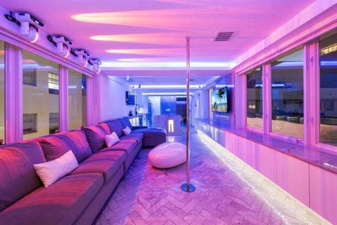 124 11TH Street Miami Beach FL 33139