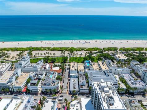 124 11TH Street Miami Beach FL 33139