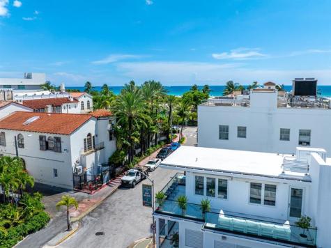 124 11TH Street Miami Beach FL 33139