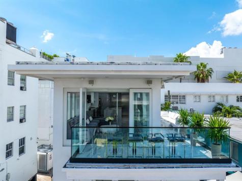 124 11TH Street Miami Beach FL 33139